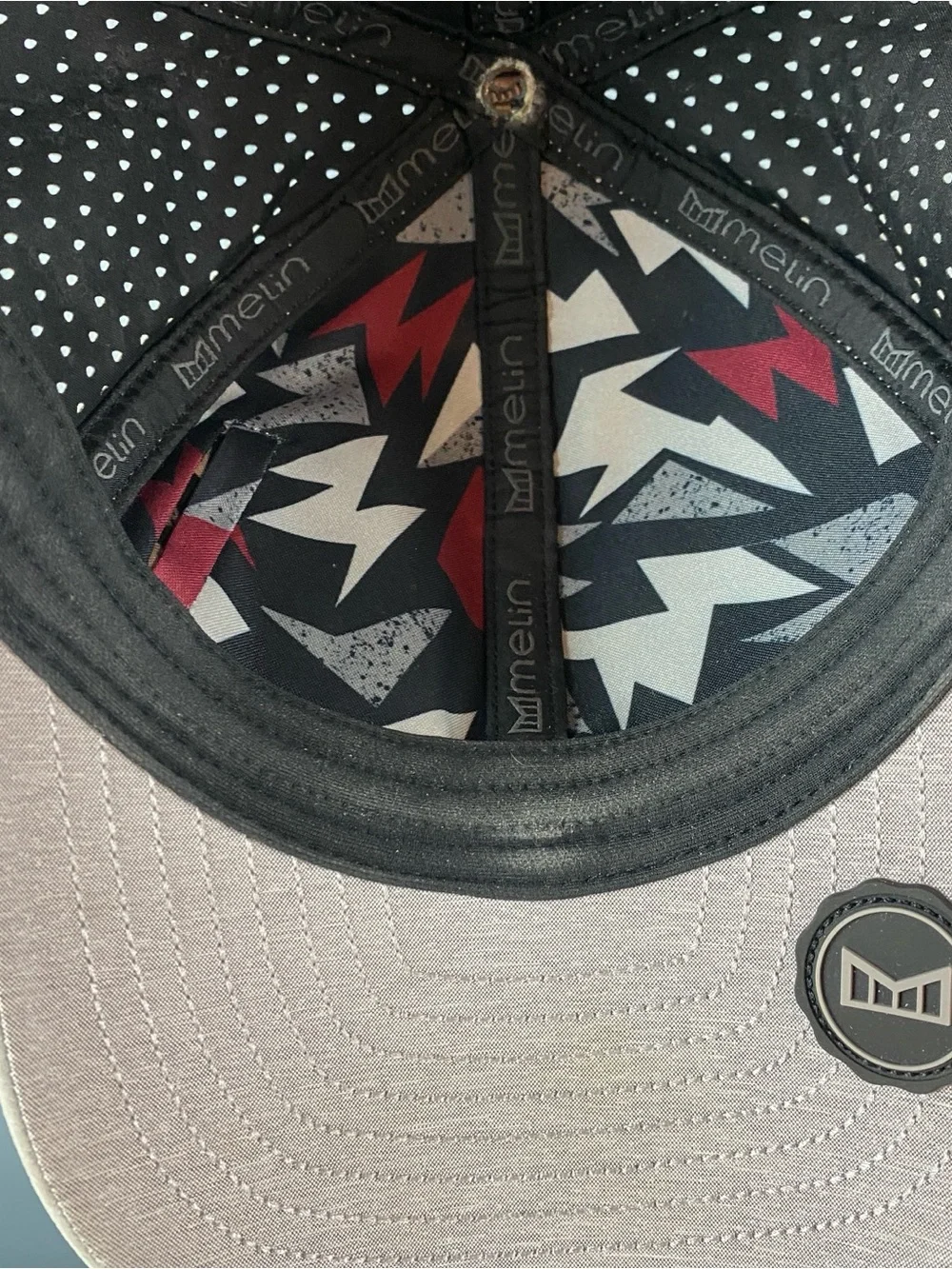 Melin Hat Mens 56 cm Snapback Gray A Game Hydro Cap Performance Golf Logo